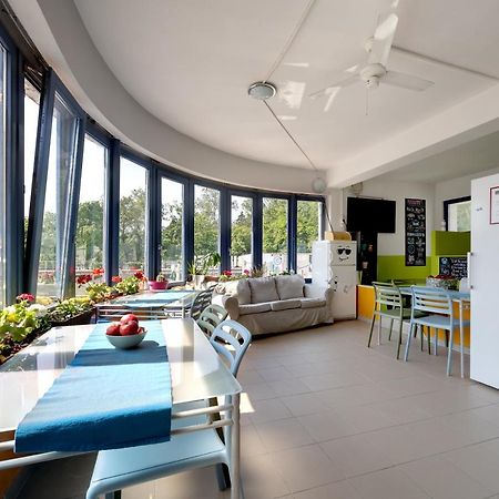 아일랜드 호스텔 부다페스트 외부 사진 The "round room" at the Institute of Molecular Biology and Biophysics