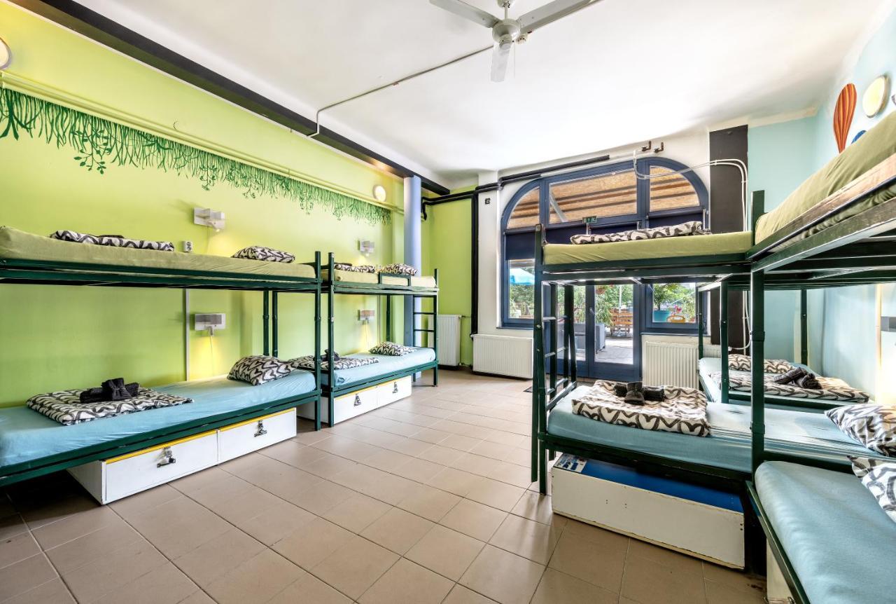 아일랜드 호스텔 부다페스트 외부 사진 Hostel in Rome, Italy