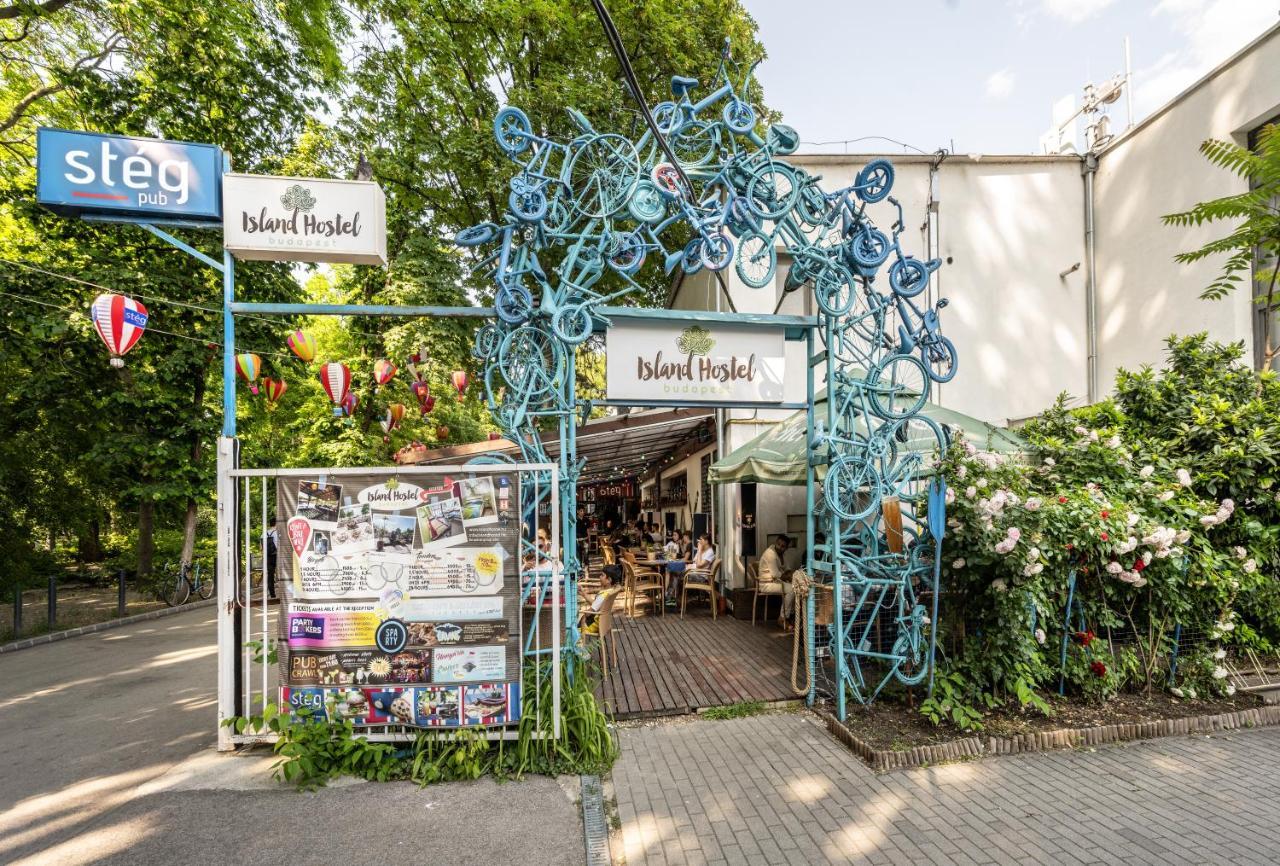 아일랜드 호스텔 부다페스트 외부 사진 The entrance to the island