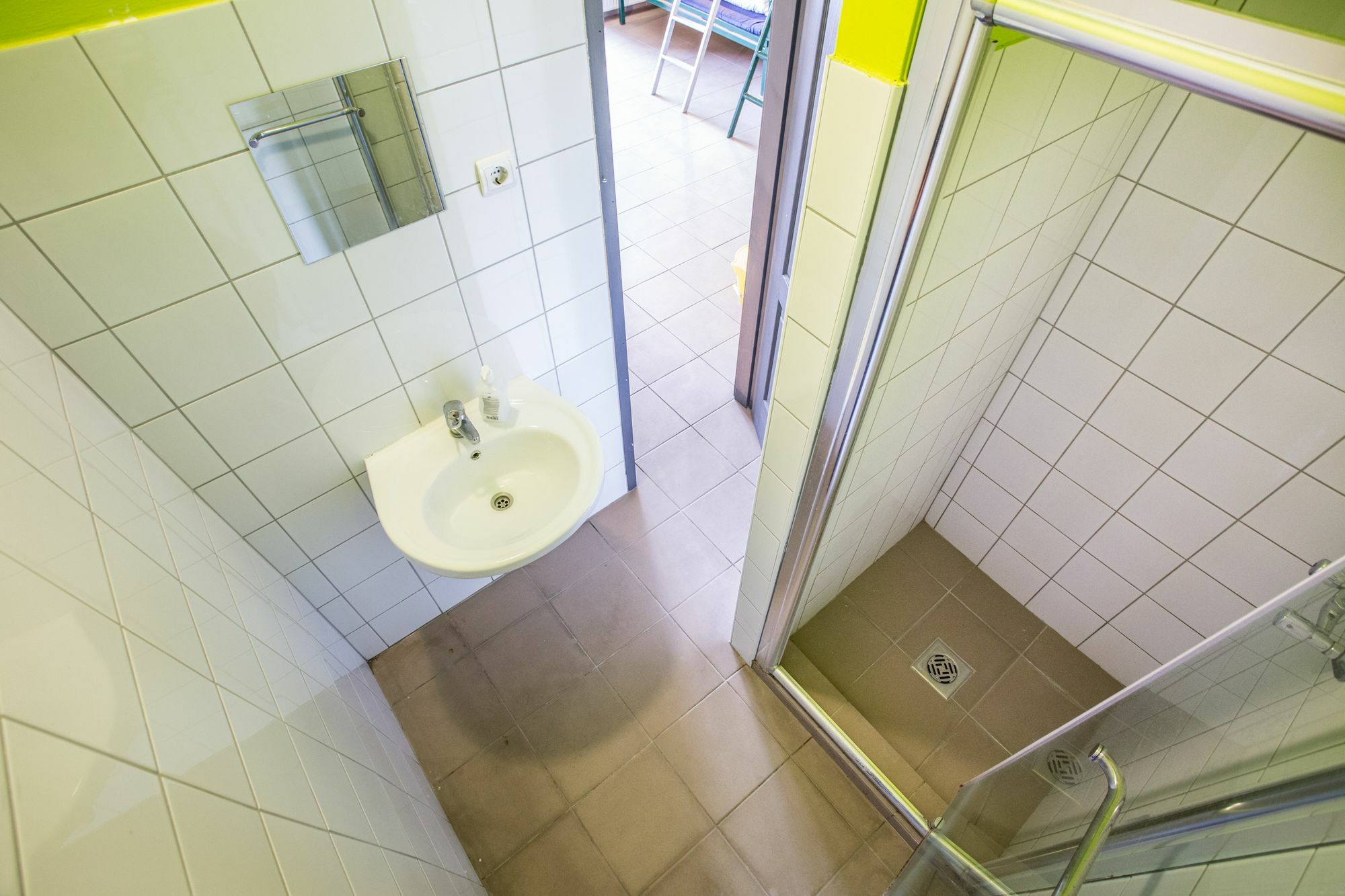 아일랜드 호스텔 부다페스트 외부 사진 A wet room